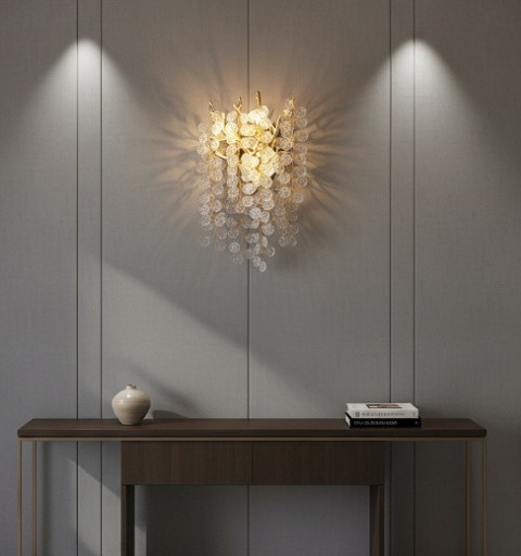 لوستر دیواری فانتزی مدل کریستالی طرح آویز سکهای